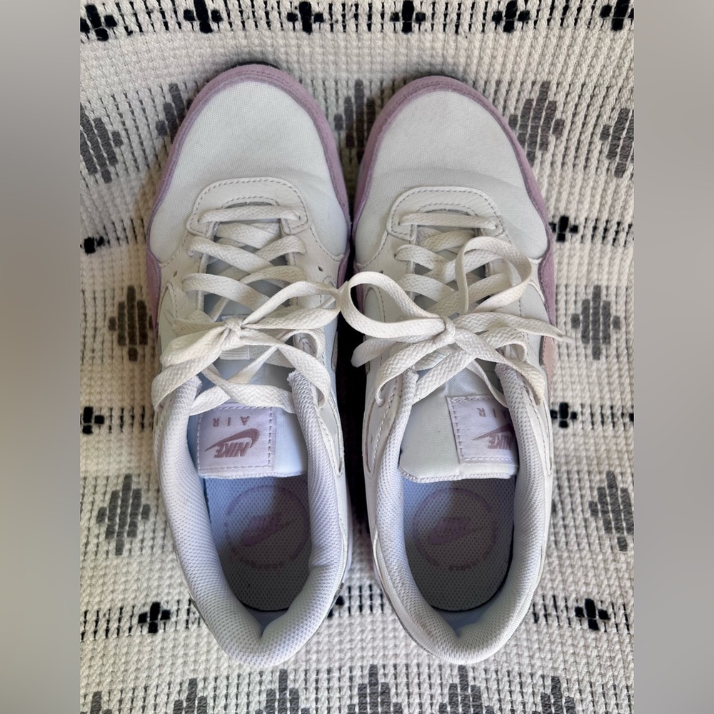 Nike Air Max SC Women's White and Purple Sneakers, Size 9 - Picture 6 of 7